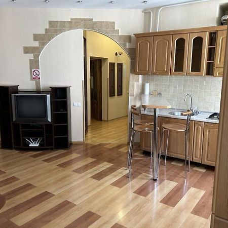 Апартаменти 3-Кімнатні, М. Майдан Незалежності Kiev Exterior foto